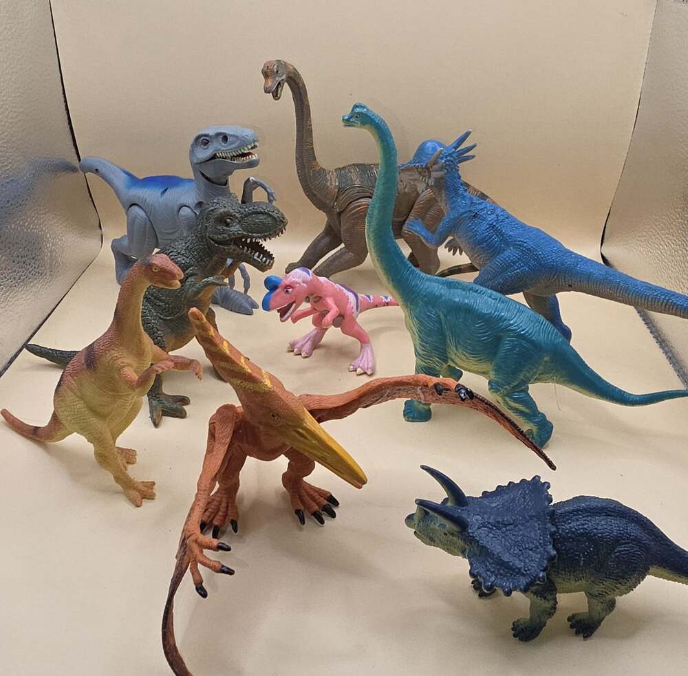 Lot of 9 Toy Dinosaurs 3-6 Inch T-Rex Triceratops Pteranodon Brachiosaurus